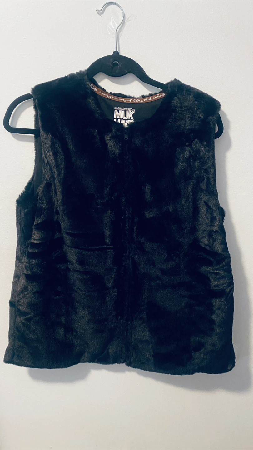 Faux fur vest size m - photo 4
