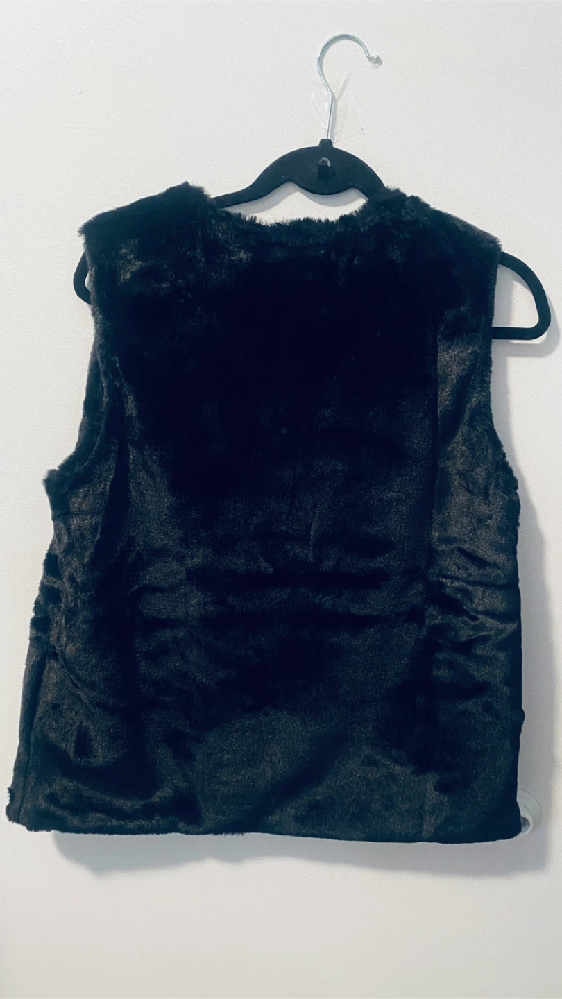 Faux fur vest size m - photo 5