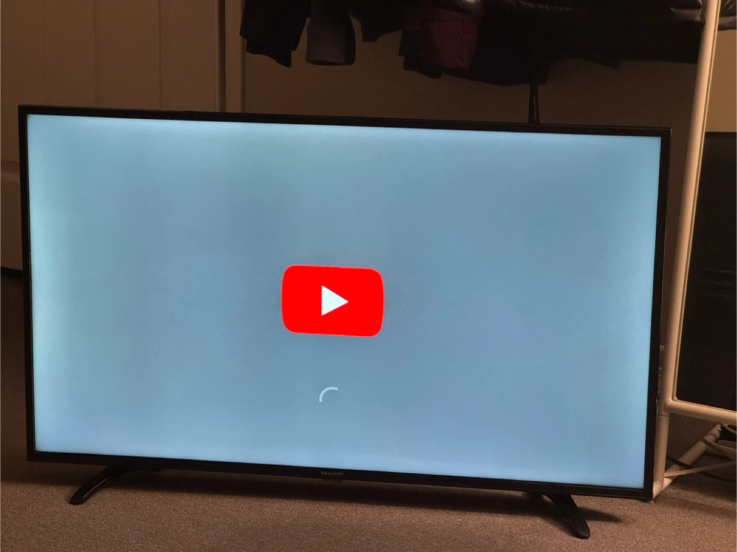 Sharp 43" Smart TV - photo 3