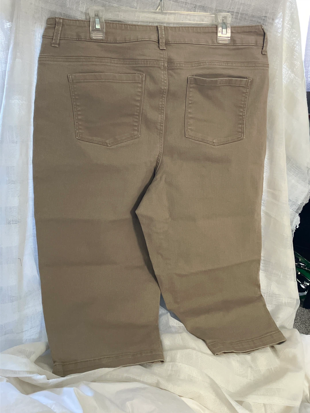Women's Khaki Capri Pants - photo 2