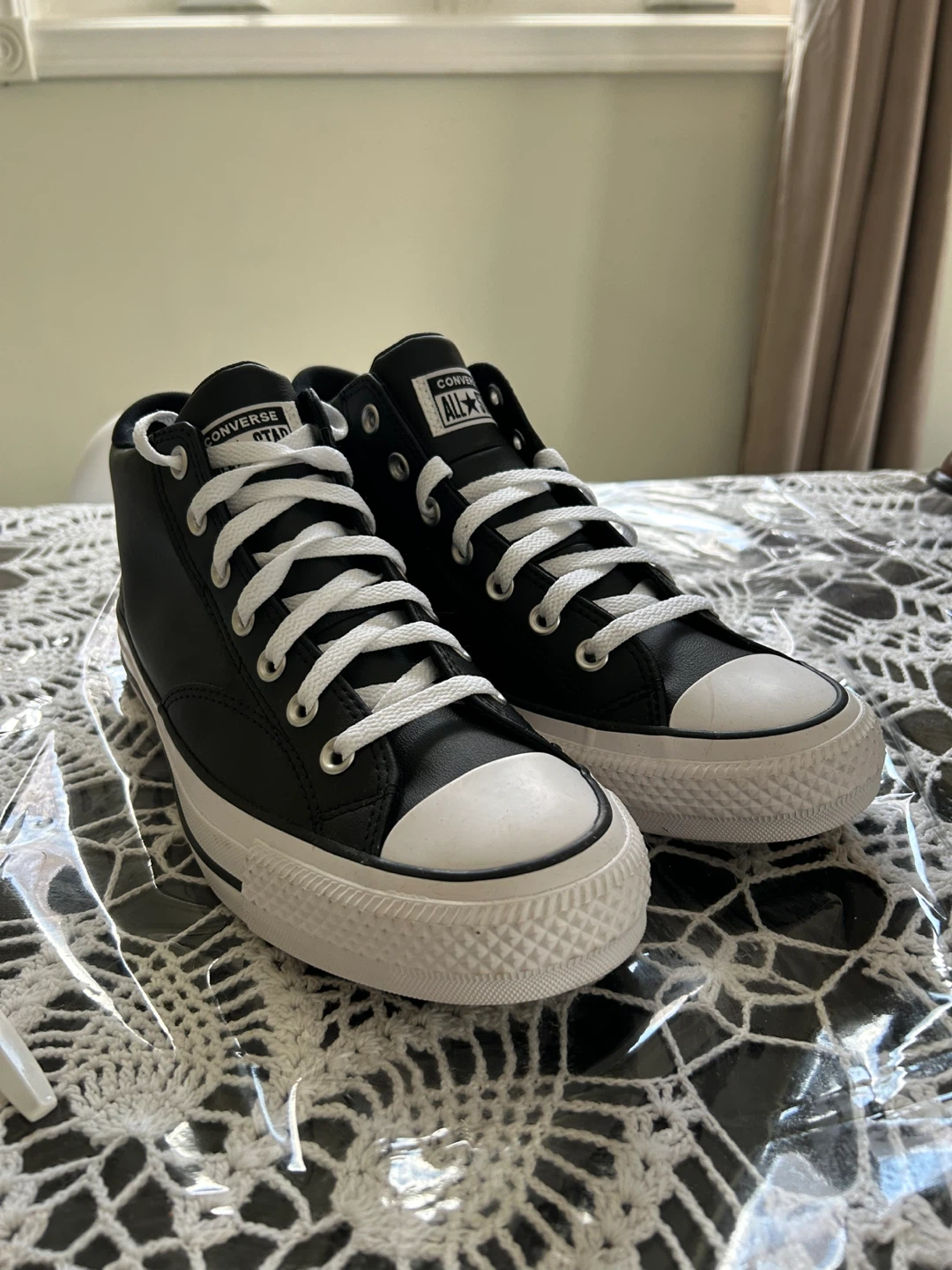 Converse All Star Chuck Taylor Mid Top Shoes Black