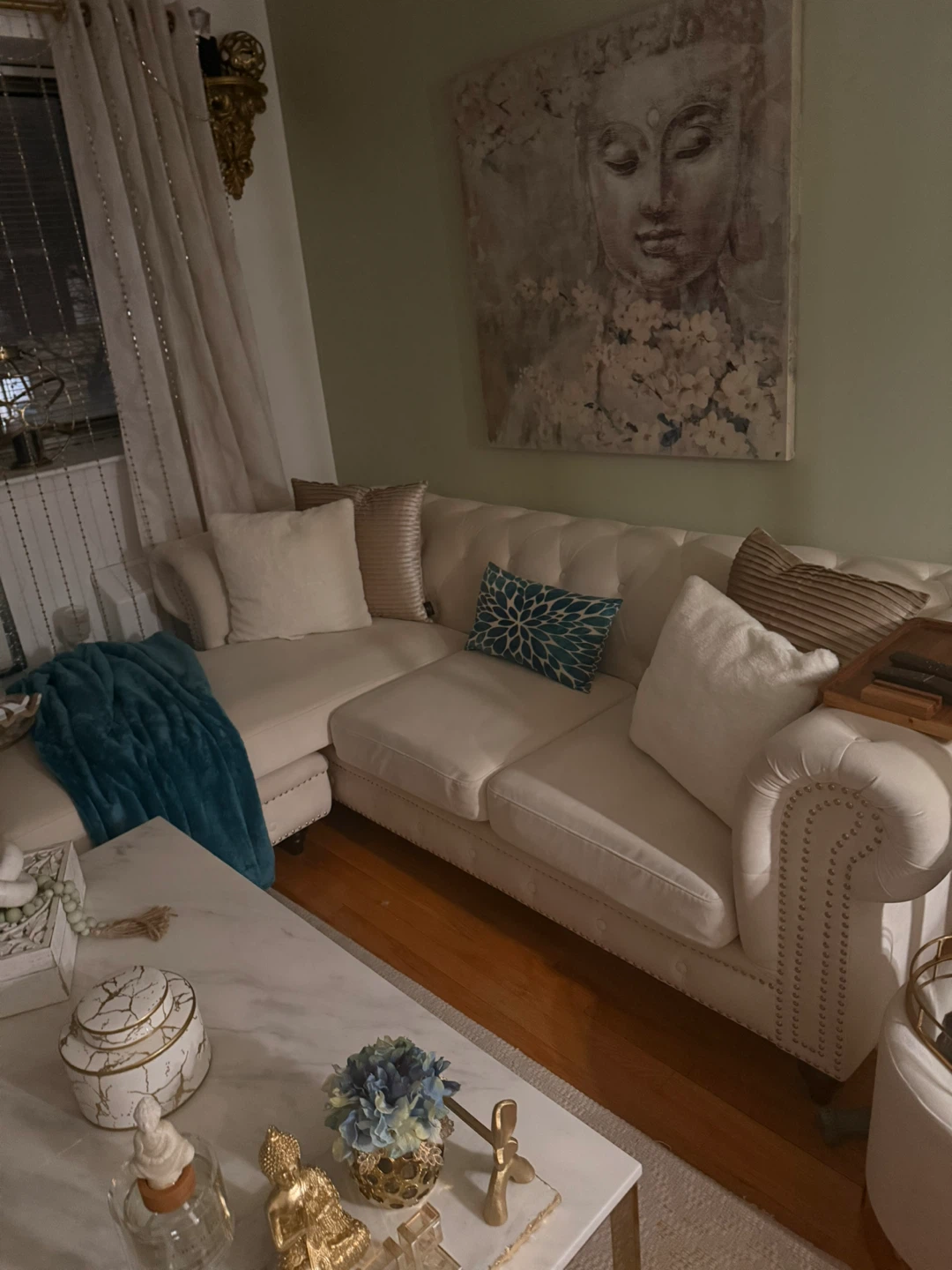 Elegant White Sectional Sofa - photo 2