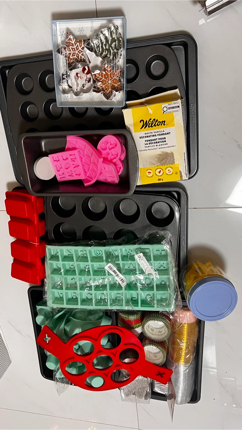 Baking and Decorating Supplies Bundle