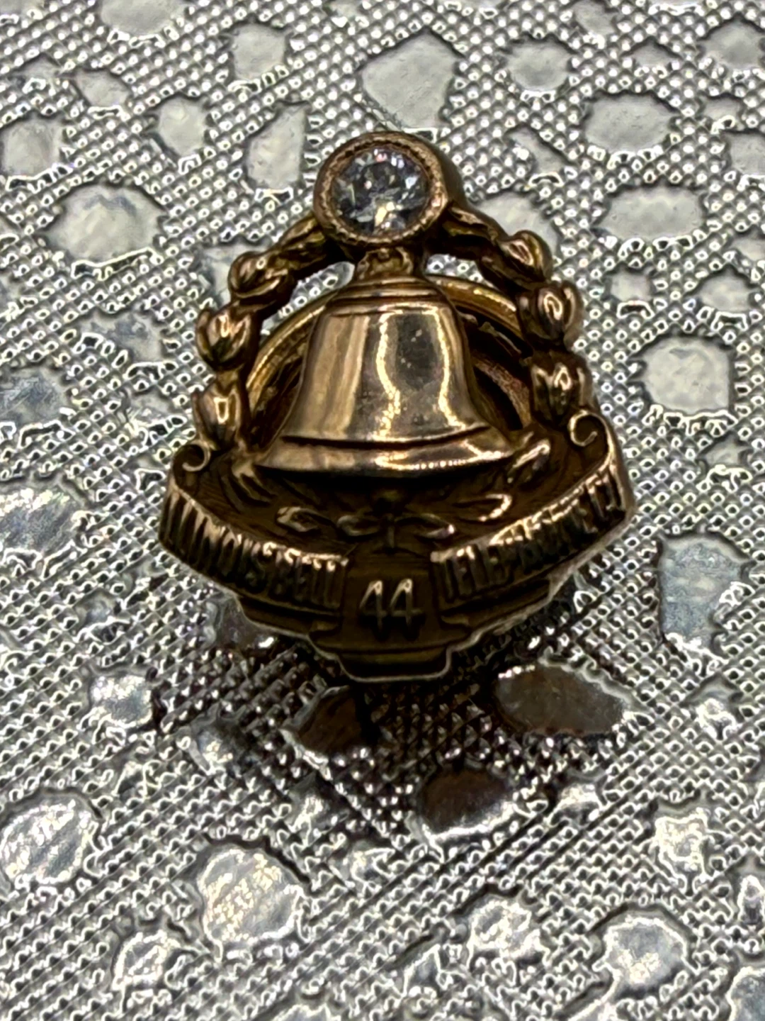 Vintage Illinois Bell 10K Gold Diamond Service Pin Bell 44 - photo 4