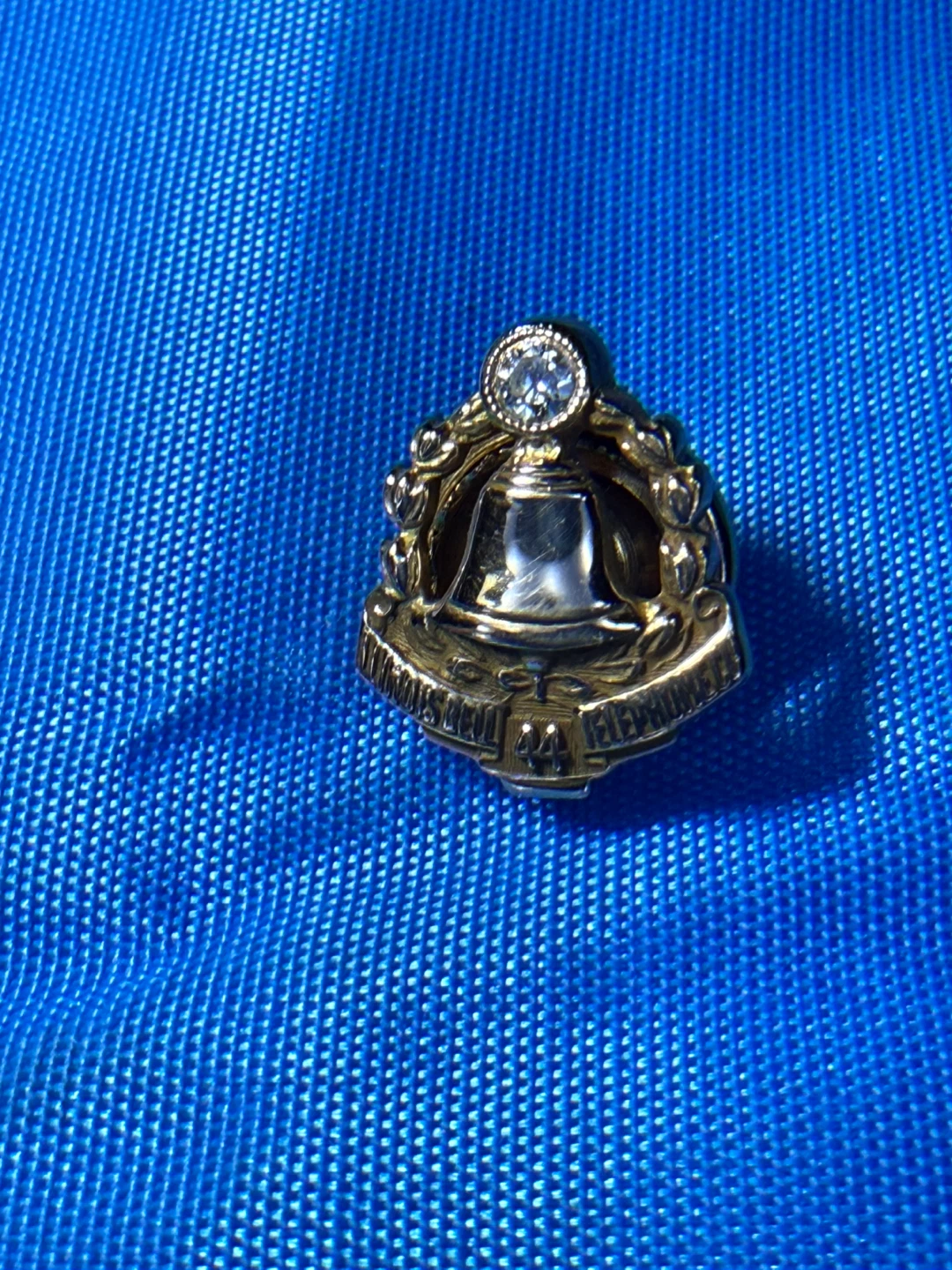Vintage Illinois Bell 10K Gold Diamond Service Pin Bell 44 - photo 2