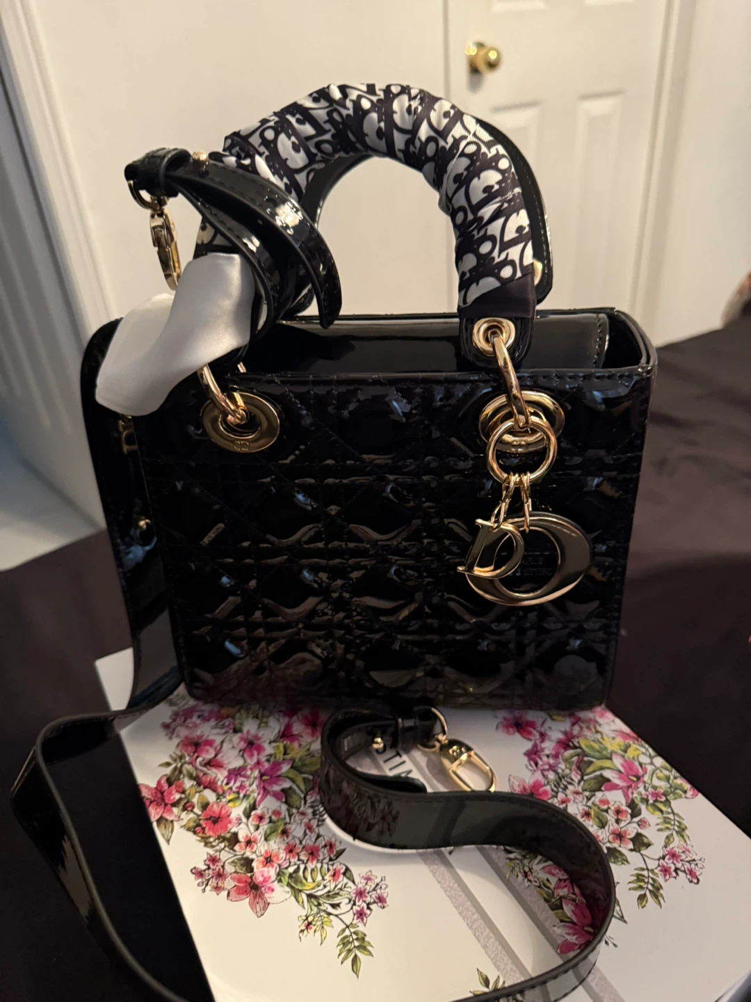 Dior bag ($400)…. - photo 3