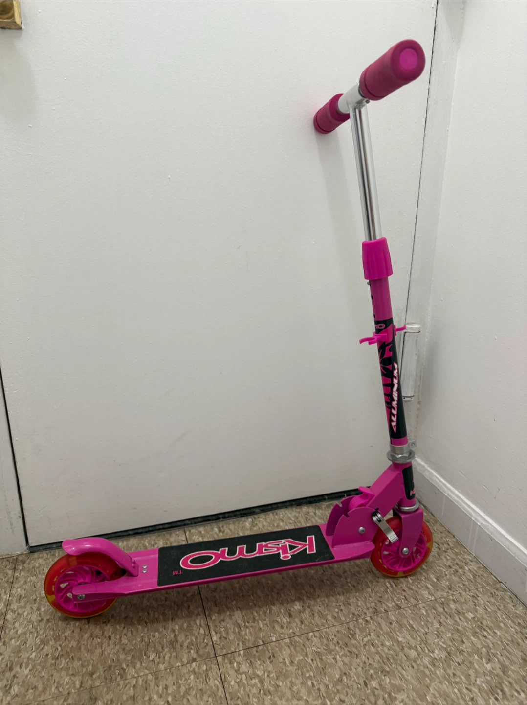 Kixo Pink Kick Scooter