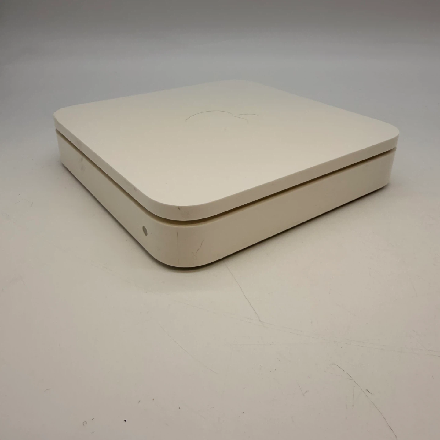Apple AirPort Extreme Base Station A1143 Wi-Fi Router - photo 2