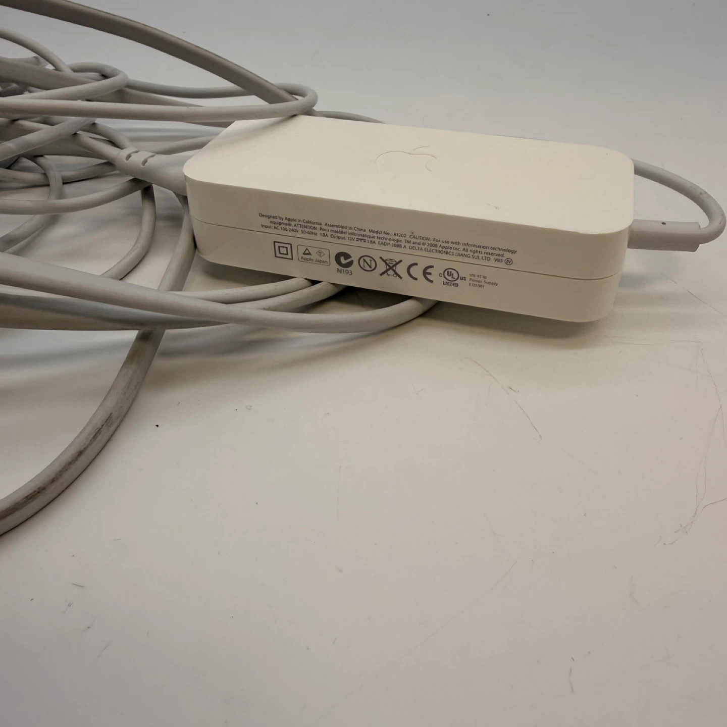 Apple AirPort Extreme Base Station A1143 Wi-Fi Router - photo 5