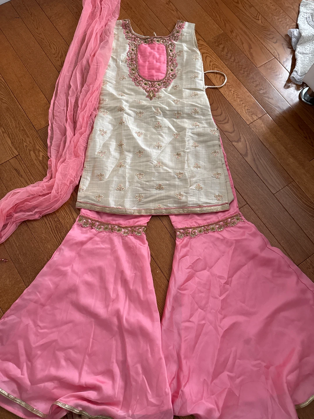 Girls' Embroidered Salwar Kameez with Dupatta - photo 2