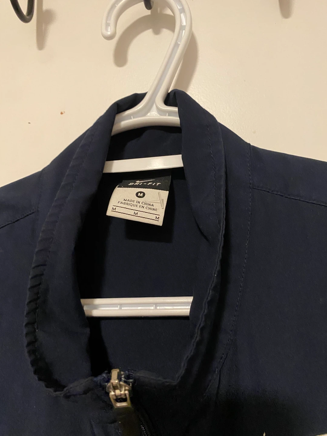 Nike Dri-FIT Windbreaker Size Medium - photo 3