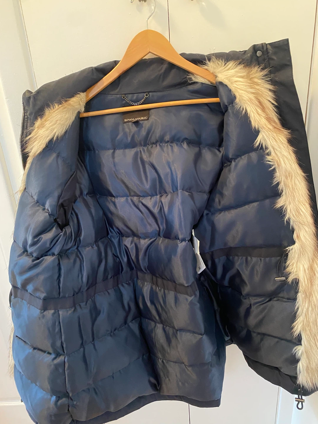 Banana Republic Navy Parka with Faux Fur Hood - photo 4