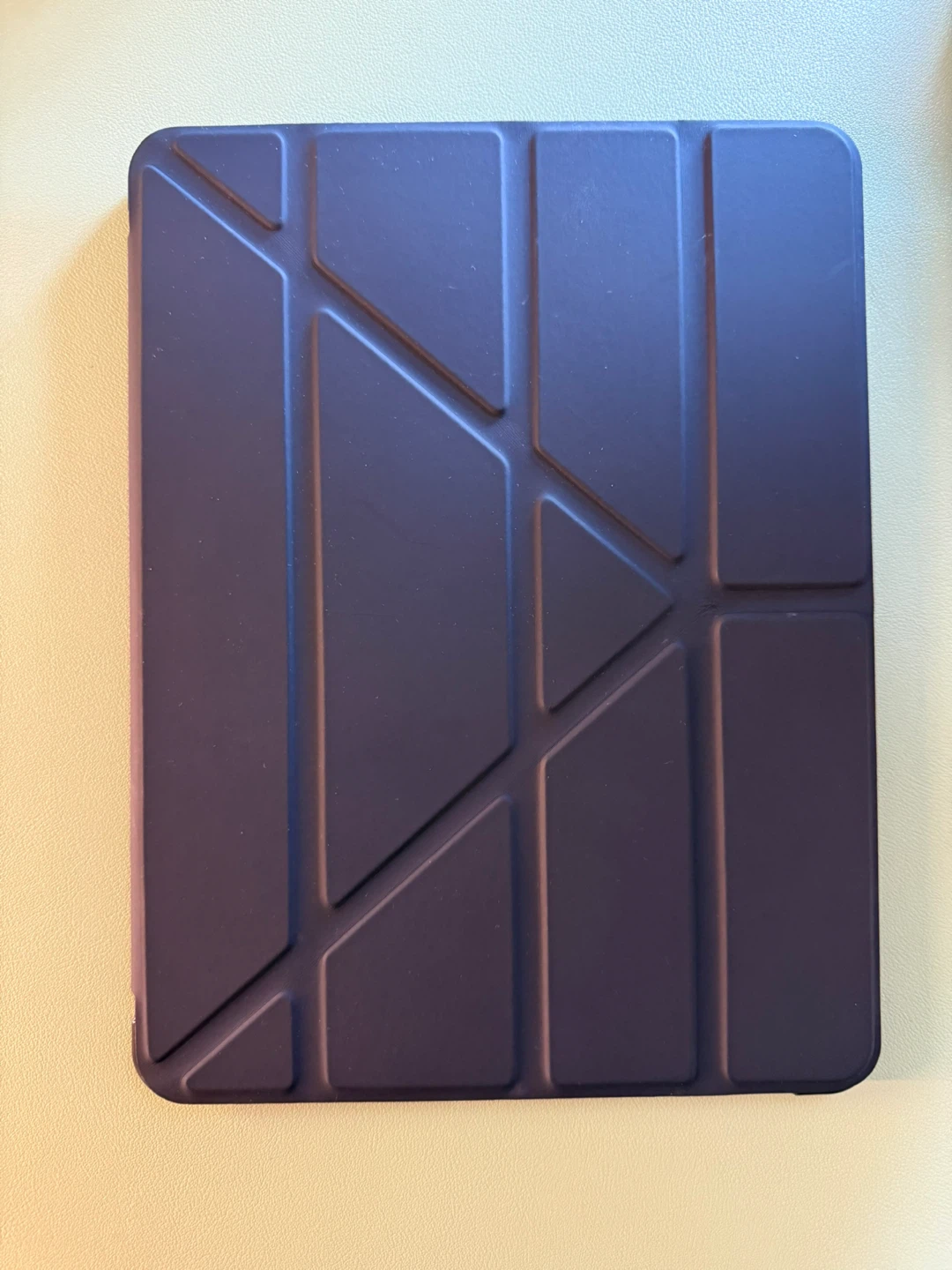 Apple iPad with Case (128gb, 5th Gen) - photo 5
