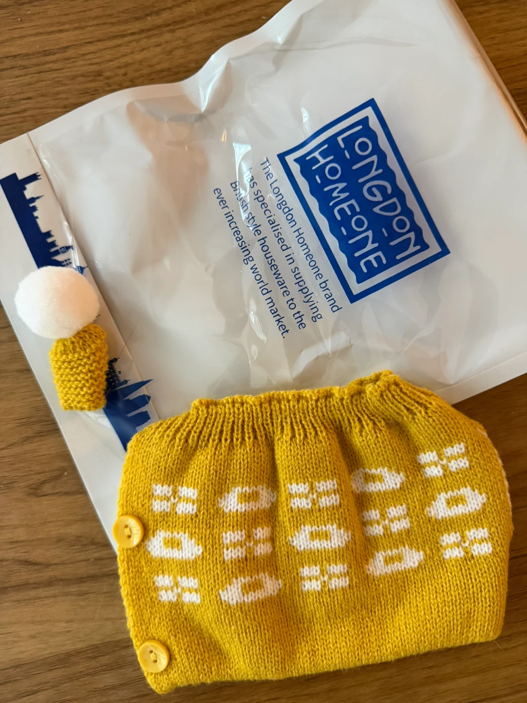 LONGDON HOMEONE Yellow Knit Tea Cozy with Pom Pom