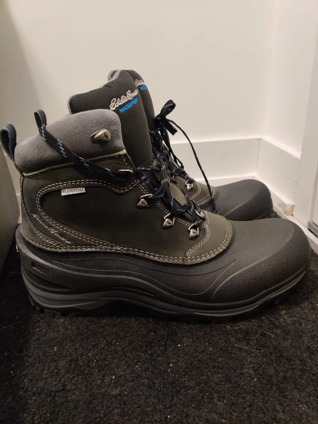 New Eddie Bauer Waterproof Winter Boots - photo 2