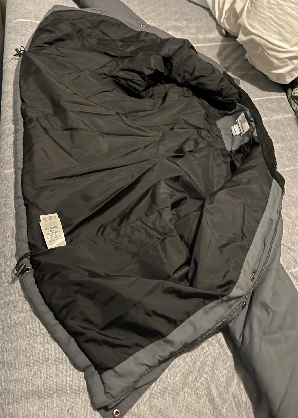 Columbia Ski/Snowboard Jacket - Men's Size L - photo 3