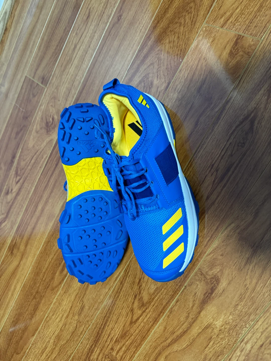Adidas cricket shoes - photo 3