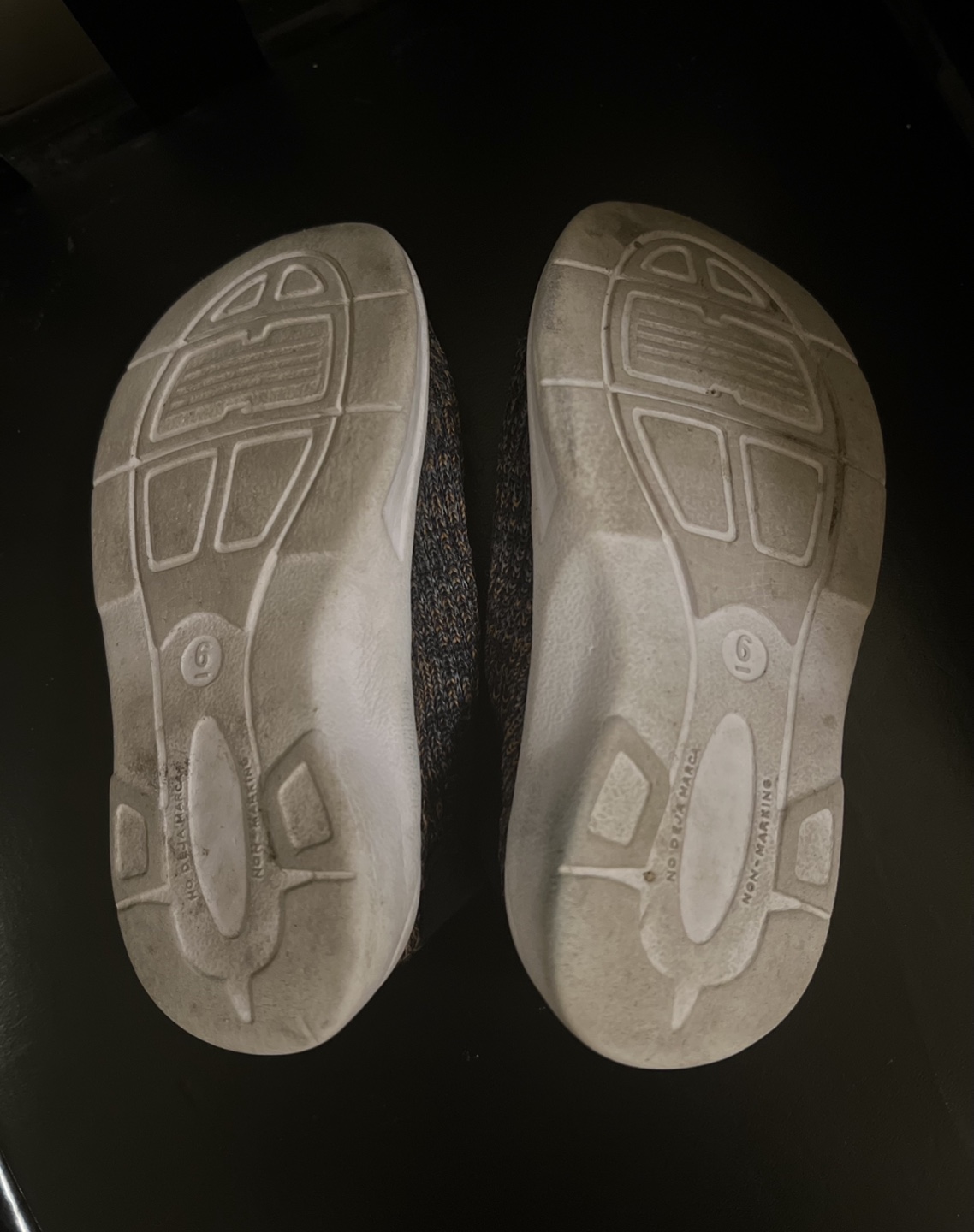 Children's Sneakers Size 6 - photo 2