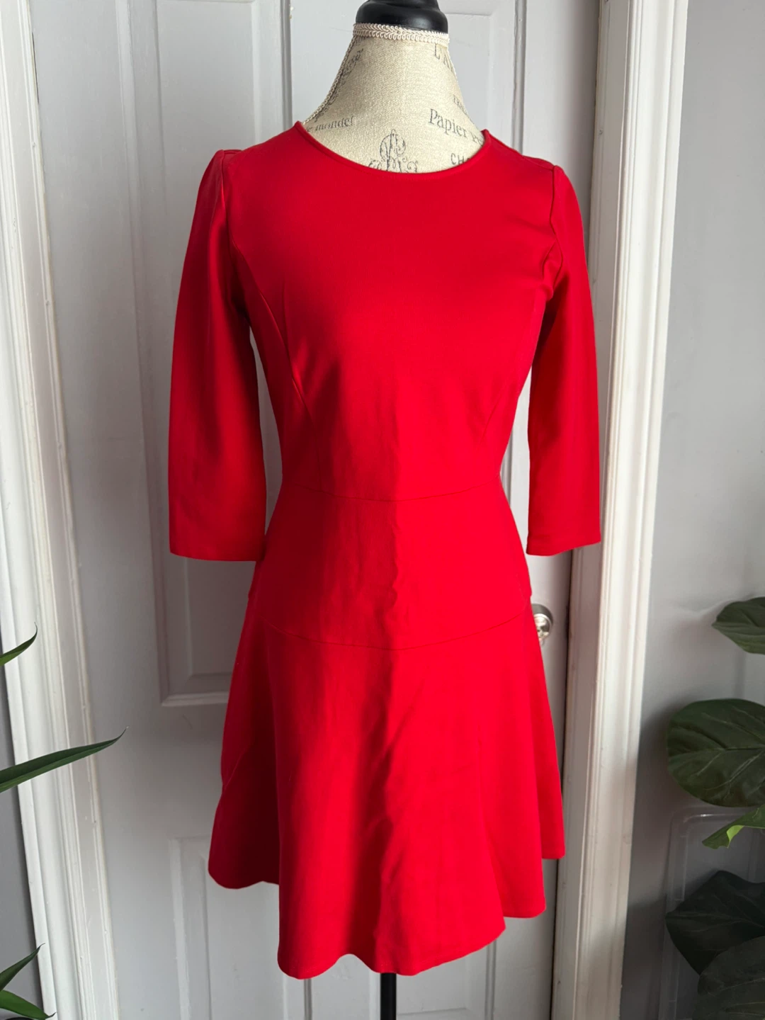 Ann Taylor Petite Red 3/4 Sleeve Dress