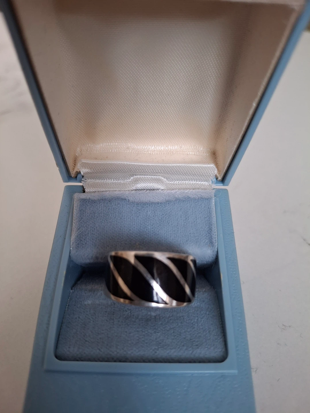 Silver ring (stamped 925) with black detail - photo 4