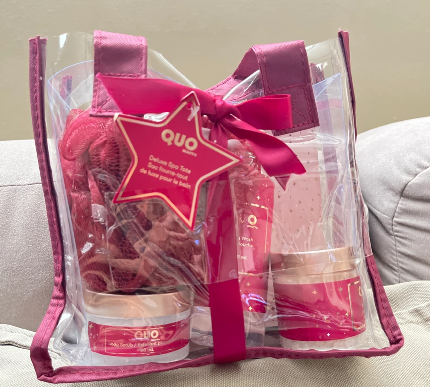 QUO Beauty Deluxe Spa Tote Gift Set