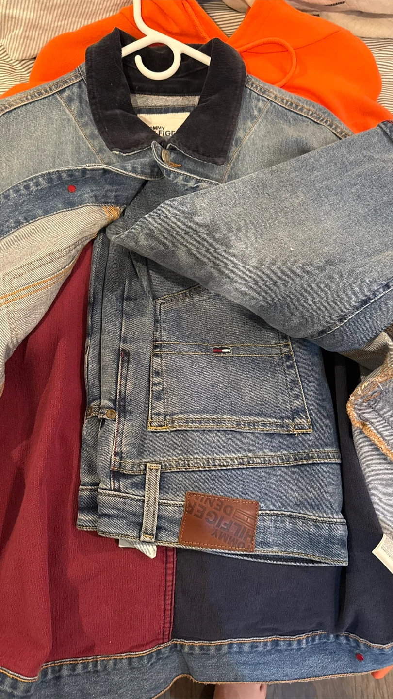 Tommy Hilfiger Colorblock Denim Jacket & Pants Set - photo 3