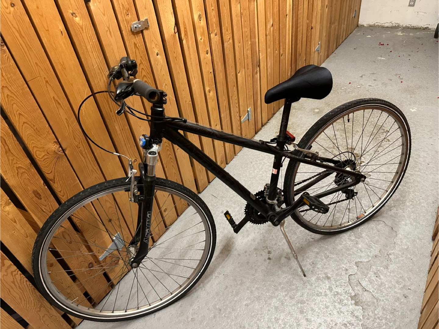 Black Hybrid Bike - photo 2