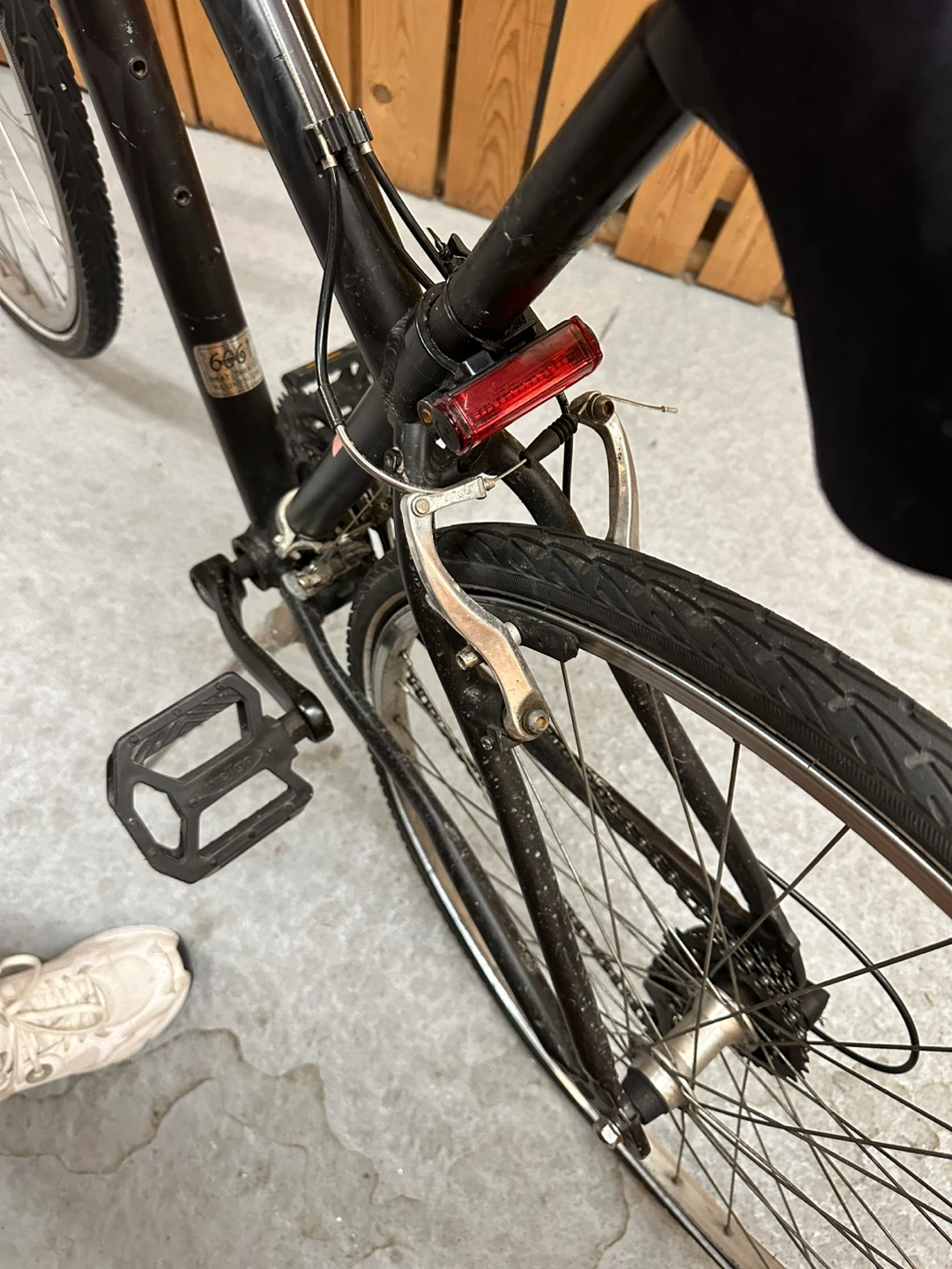 Black Hybrid Bike - photo 4