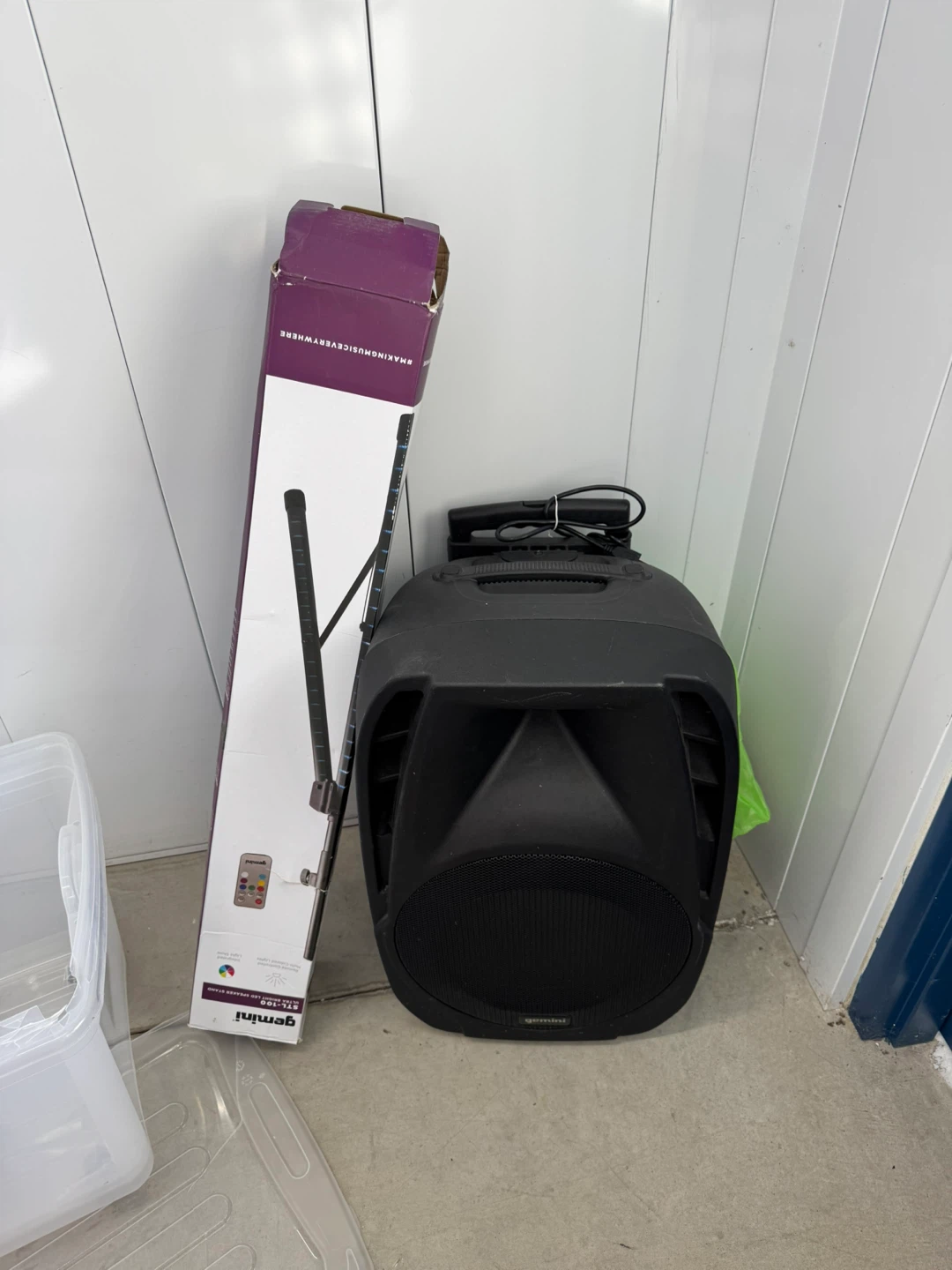 Gemini STYL-106 Bluetooth PA Speaker and Light Stand