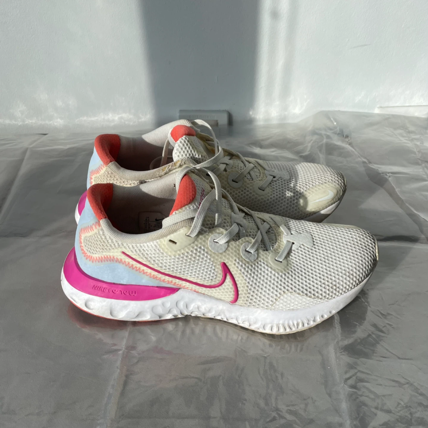 Nike Renew Run Women's Running Shoes. Size 7.5 - photo 2