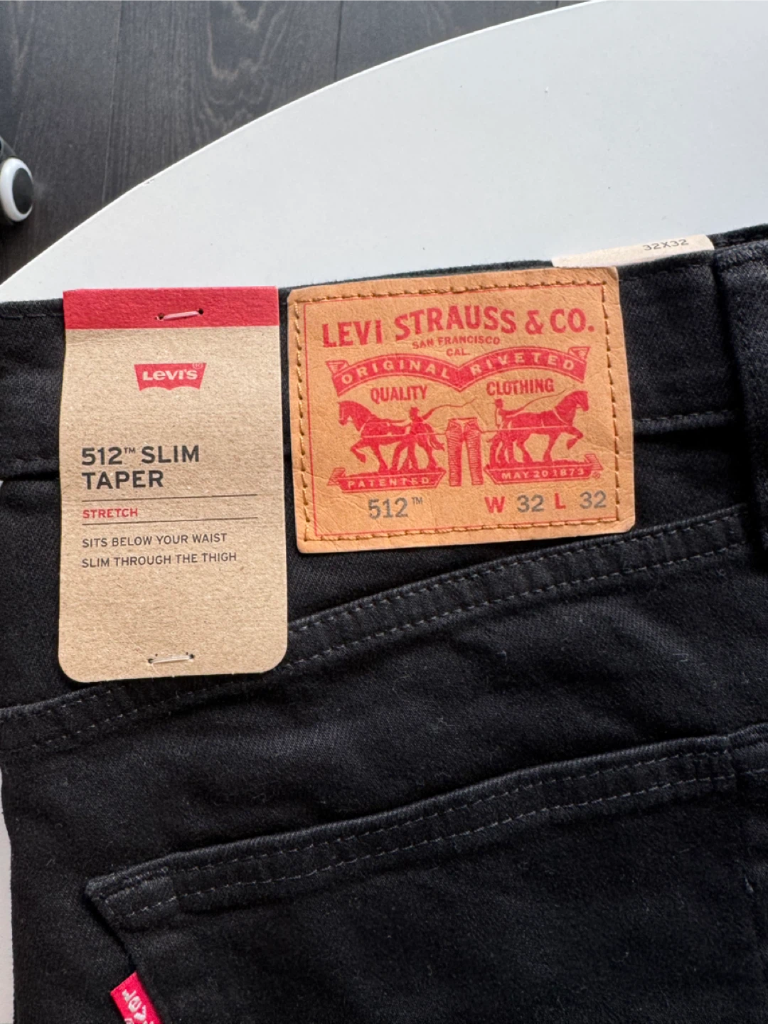 Brand new Levi's 512 Slim Taper Jeans Black W32 L32 - photo 2