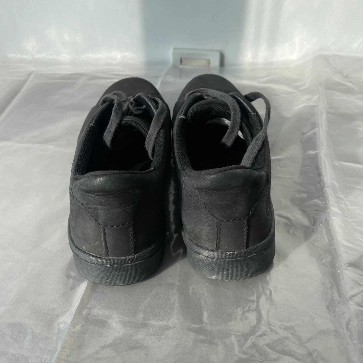 Timberland Black Leather Sneakers Pumps Shoes. Size 7.5 - photo 3