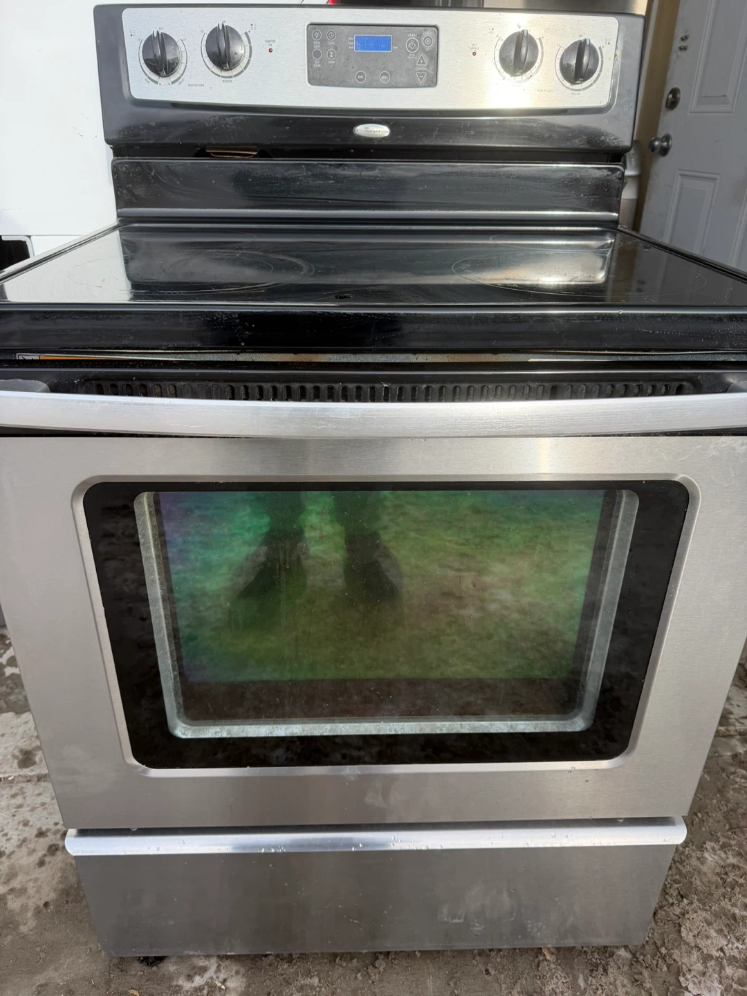 Whirlpool Electric Stove with Oven