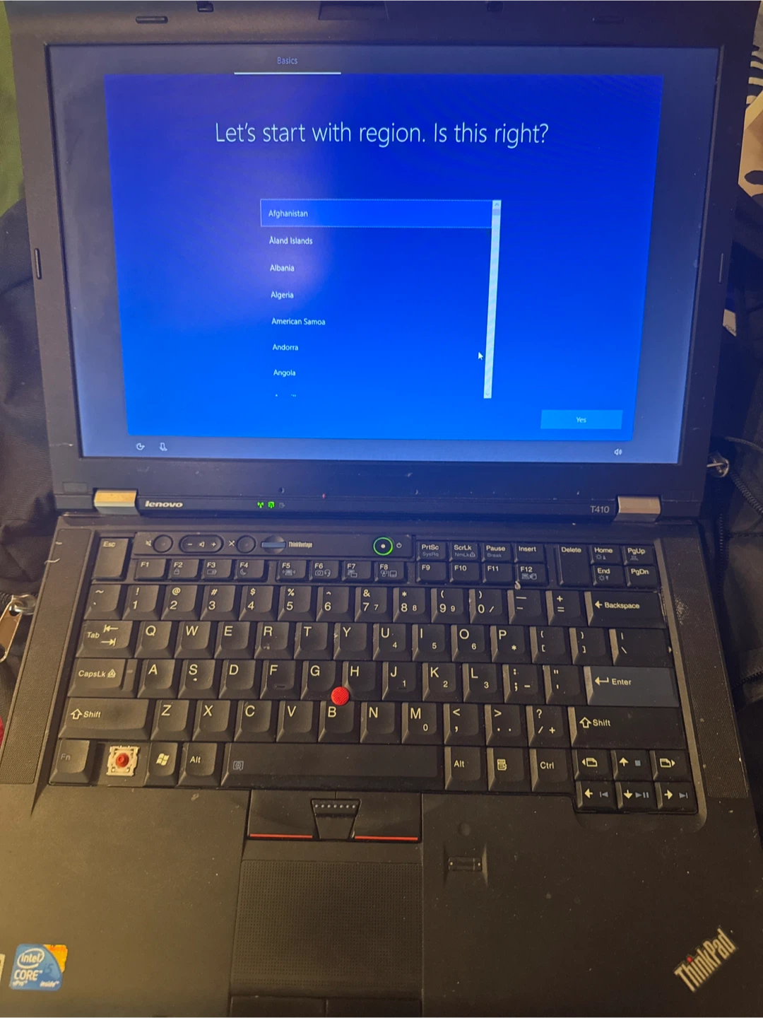 Lenovo ThinkPad T410 Laptop - photo 3