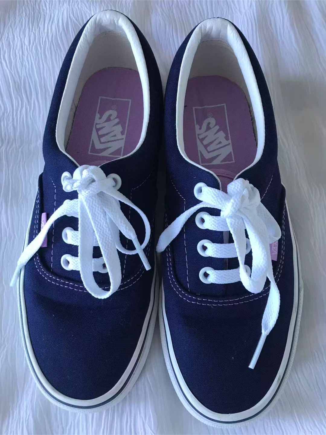 Vans Low Top Sneakers - Navy & Pink