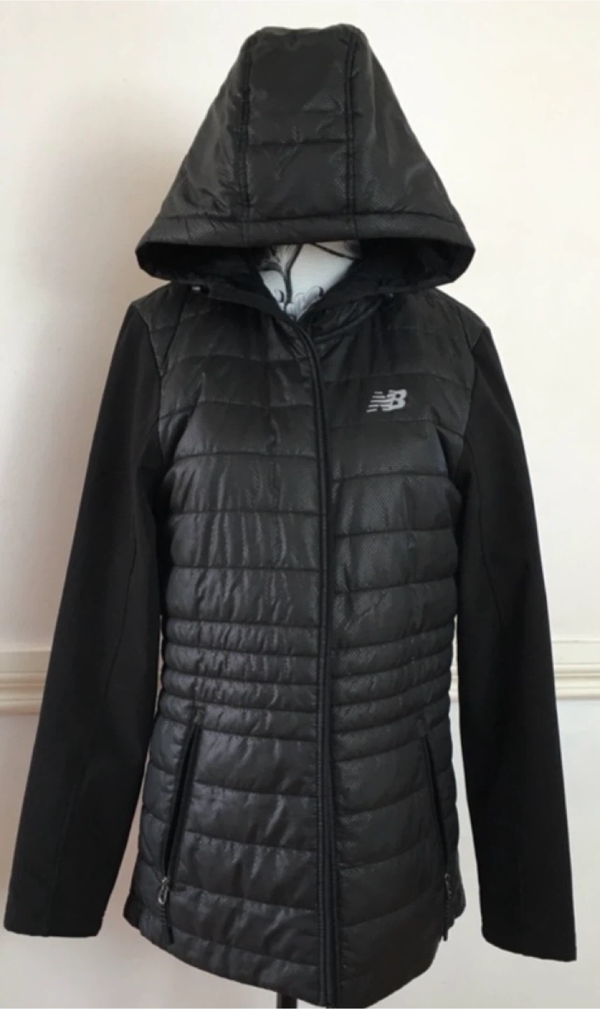 New Balance Women's Black Hooded Puffer Jacket