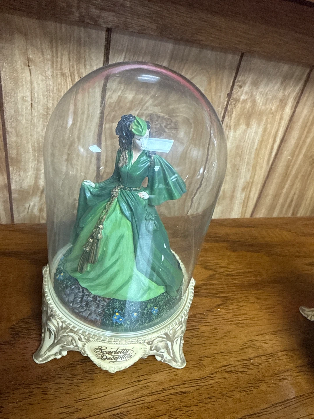 Scarlett O'Hara "Deception" Figurine in Glass Dome