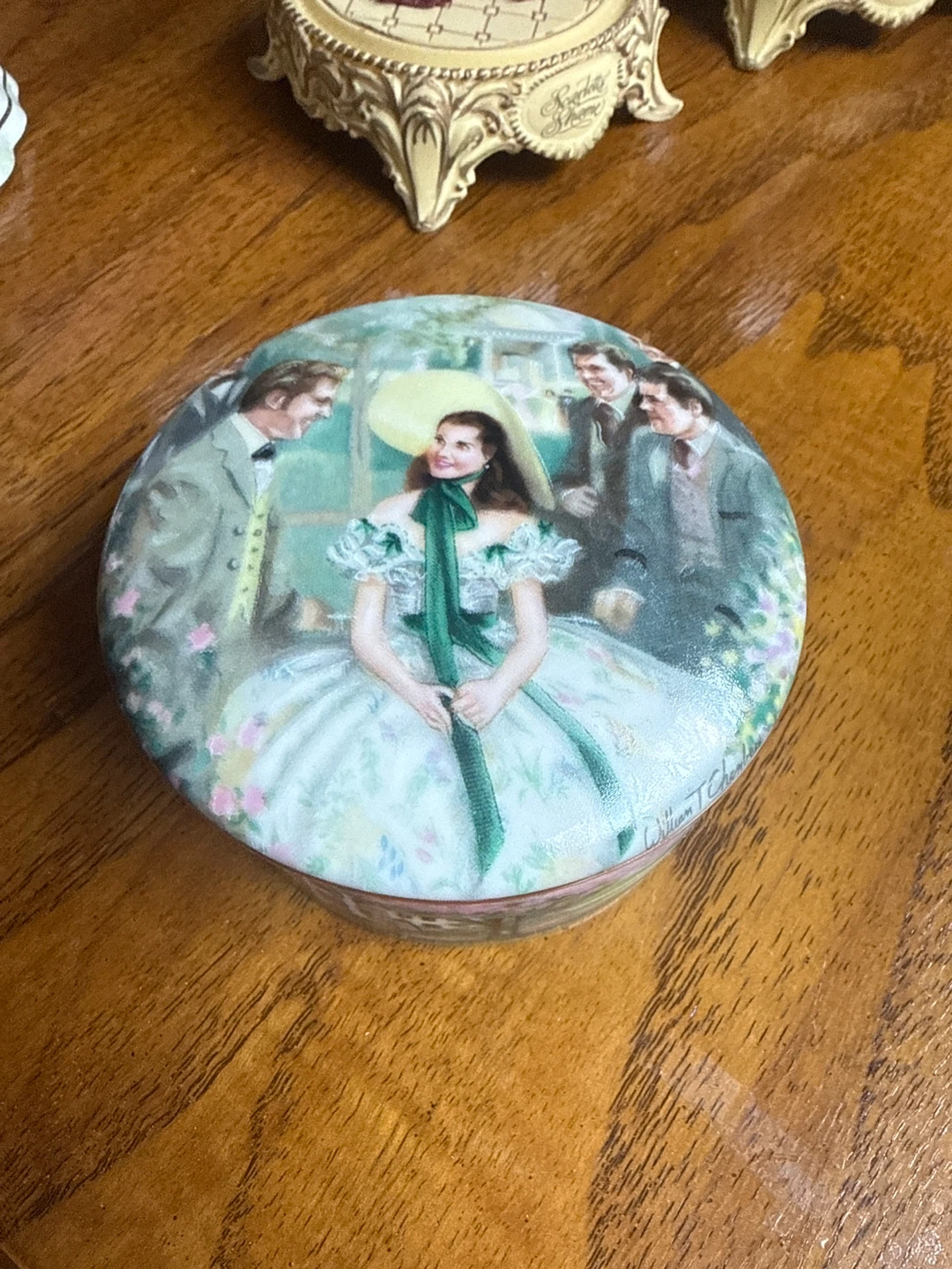 Decorative Trinket Box with "Gone With The Wind" Scene