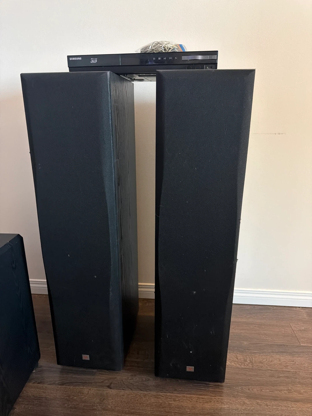 JBL Northridge E90 tower speakers - photo 2