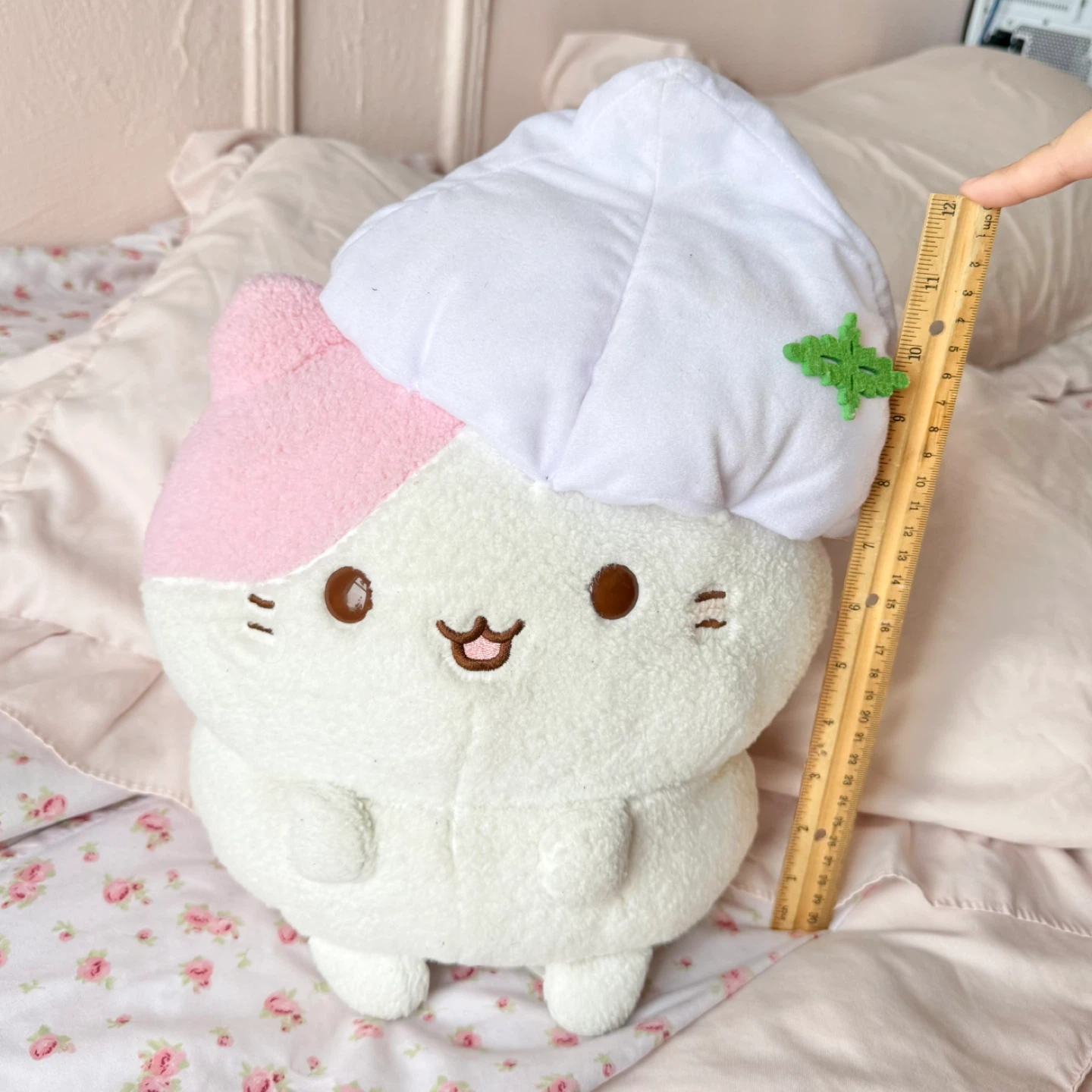 FuRyu Sweets Chara Cat Plush