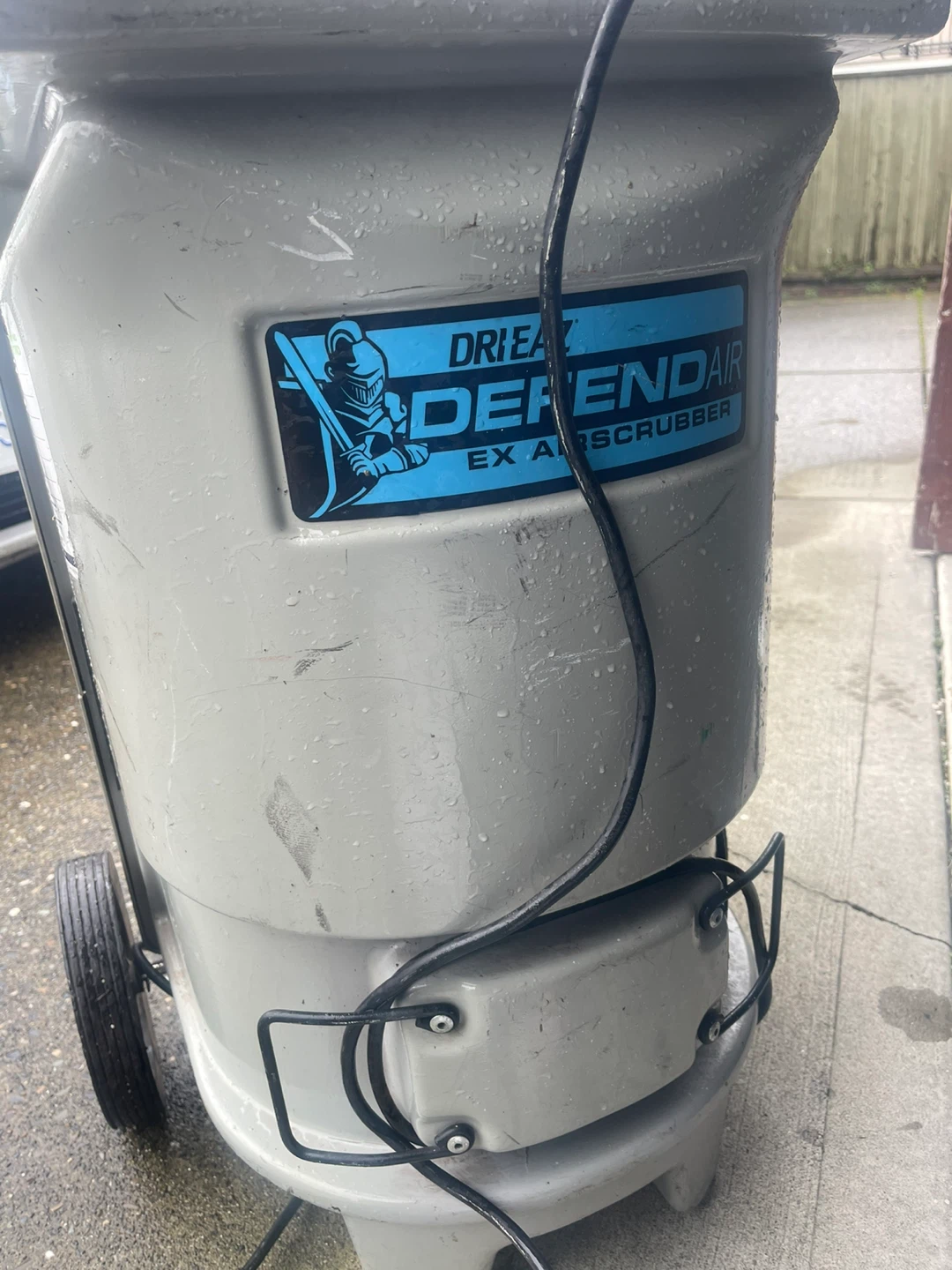 DRI-EAZ DEFENDair EX Air Scrubber