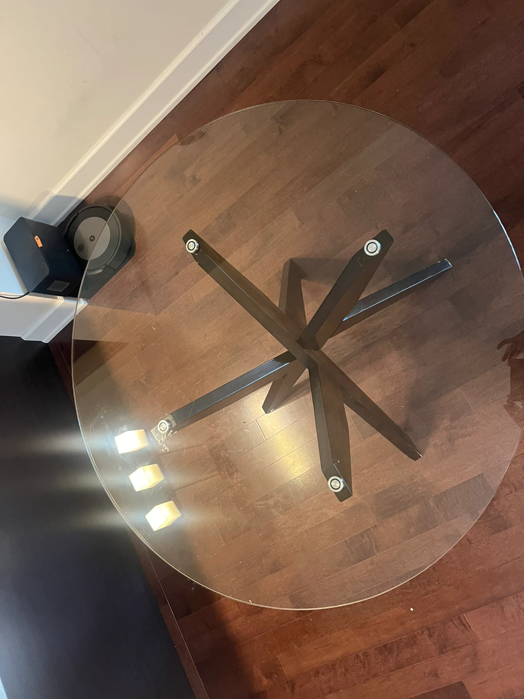 48” Round Glass Dining Table with Dark Wood Pedestal Base - photo 3