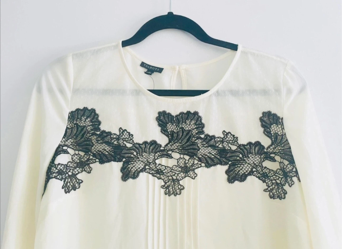 Talbots Lace Detail Long Sleeve Blouse‼️last price ‼️ - photo 2