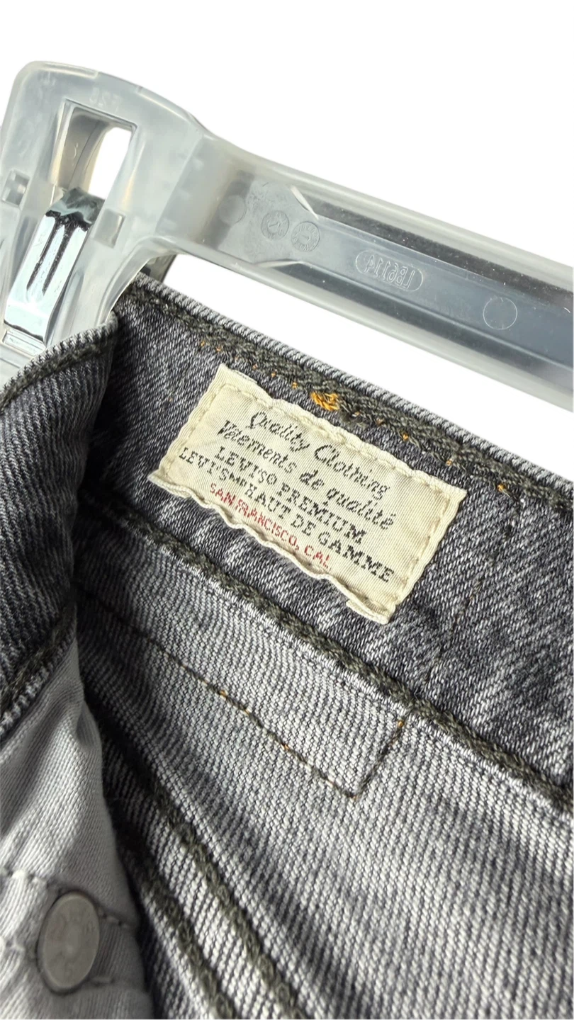 Levi's Premium Wedgie Straight Gray Distressed Denim Jeans - photo 5