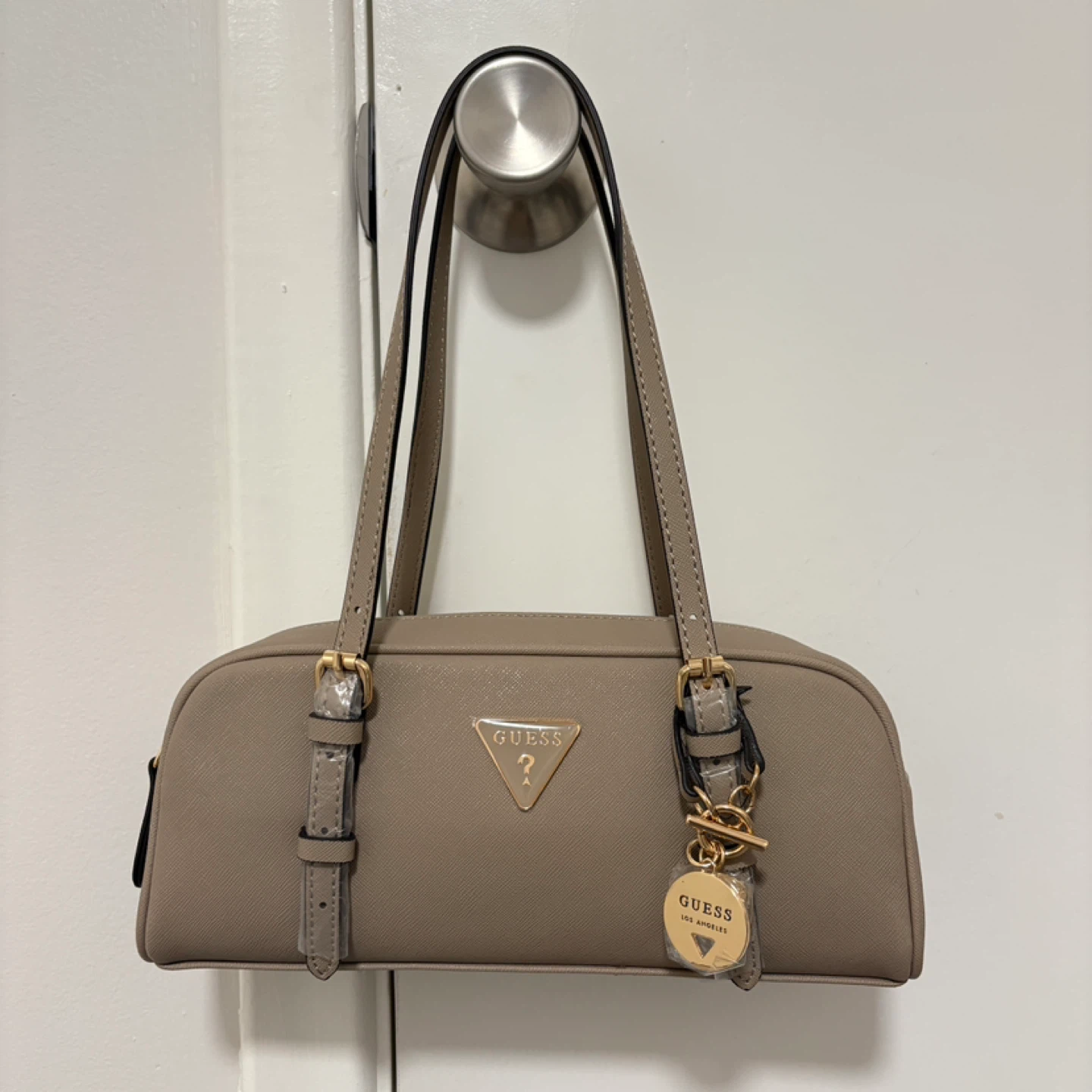 brandnew GUESS shoulder bag - photo 2