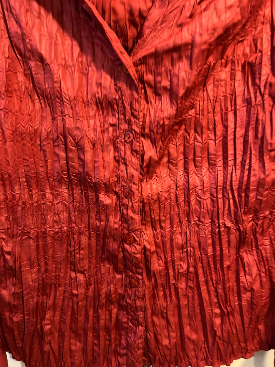 Jessica Red Crinkle Button-Up Shirt Size M - photo 2