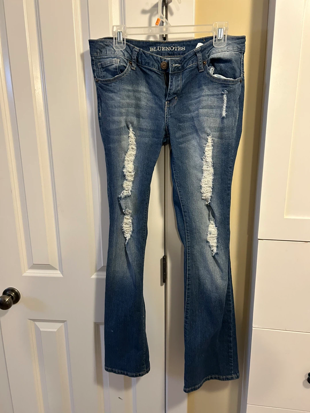Blue Notes Women's Jeans Size 30/32 Distressed Bootcut