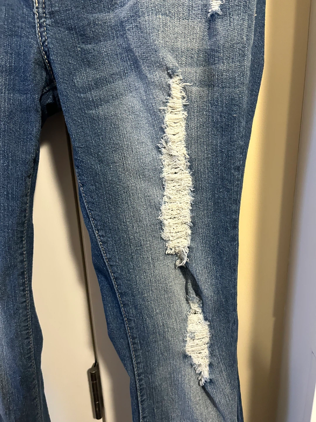 Blue Notes Women's Jeans Size 30/32 Distressed Bootcut - photo 2