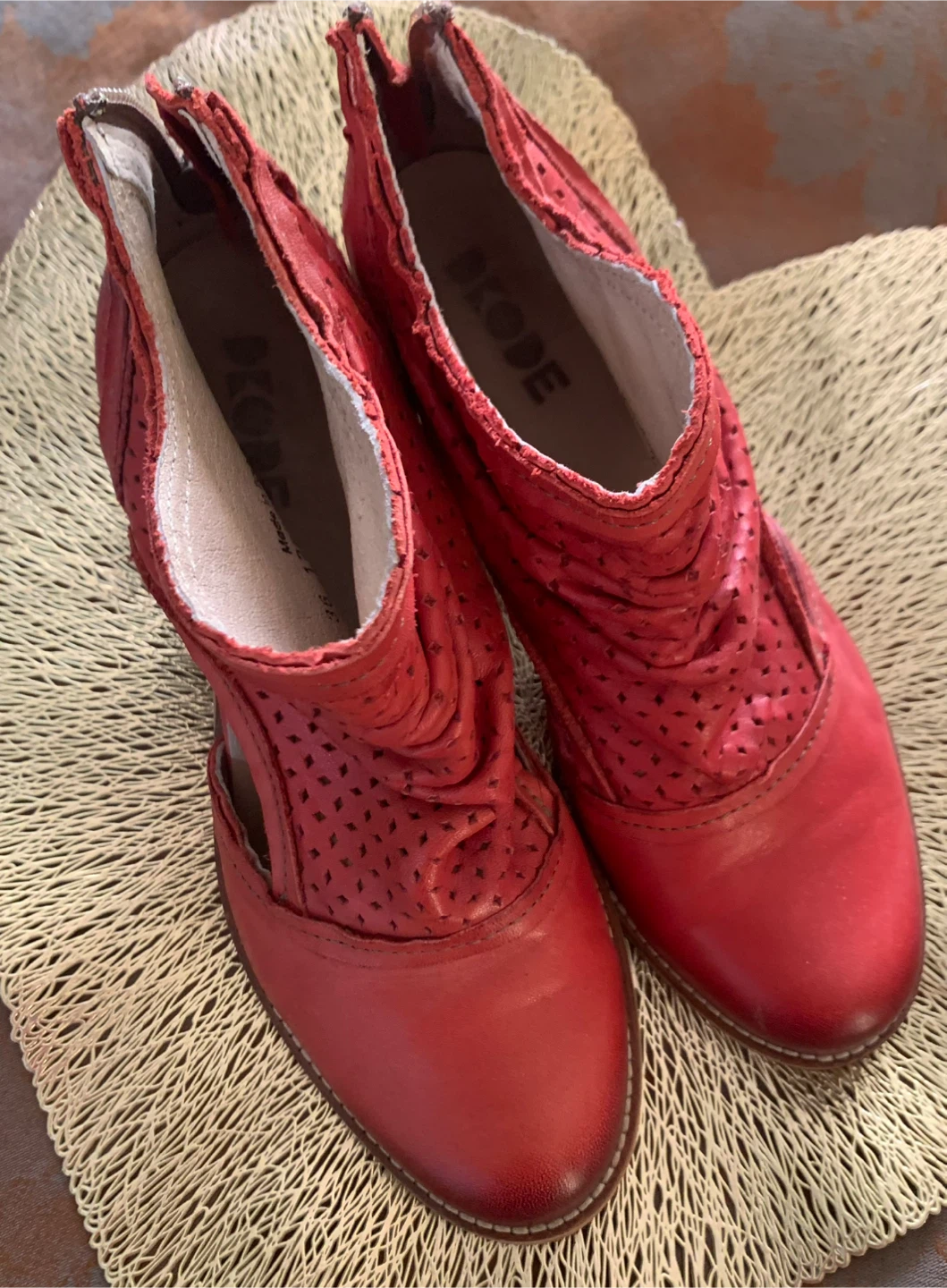 DKODE Red Leather Perforated Ankle Boots - photo 2