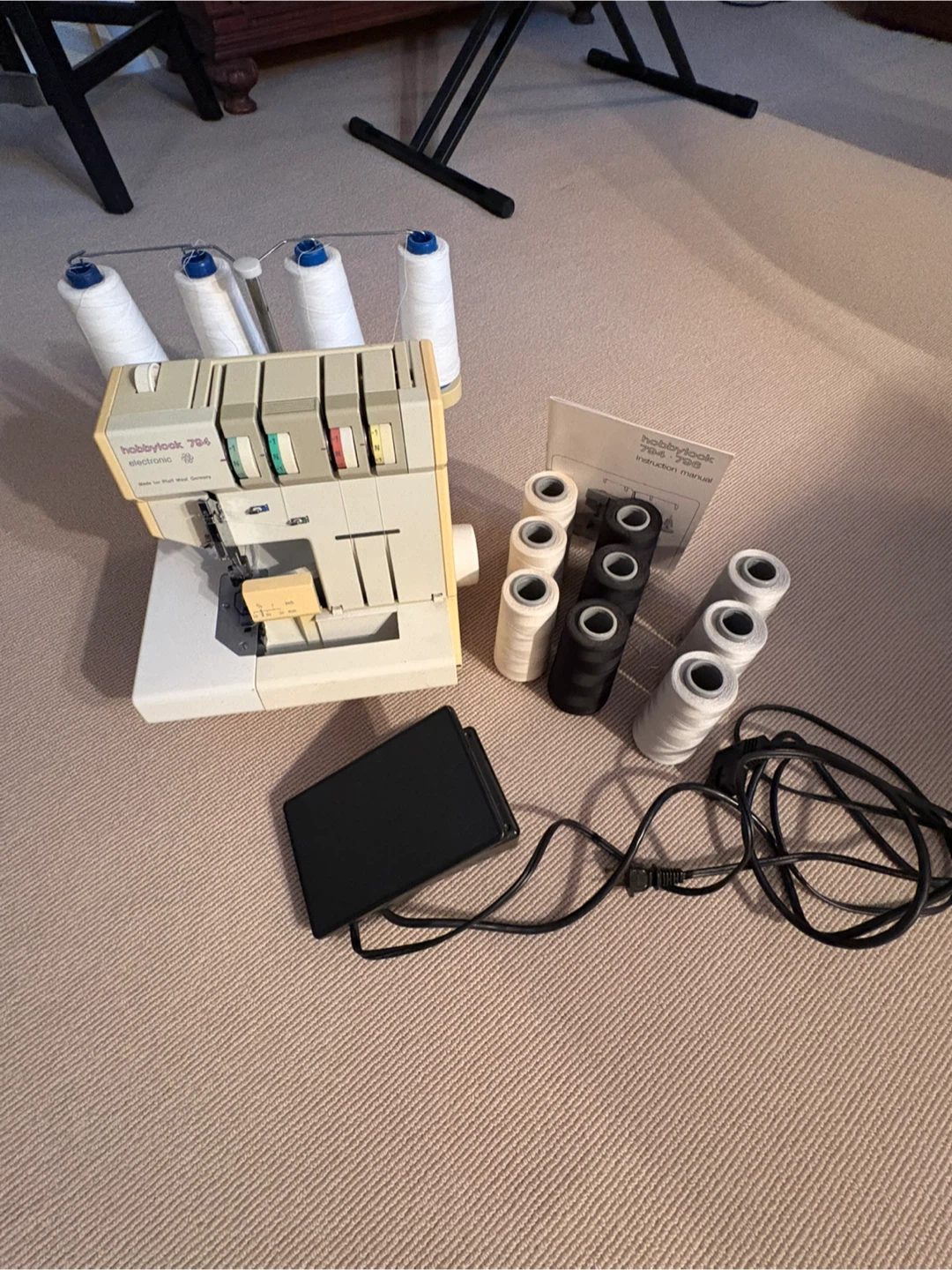 Pfaff hobbylock 794 Electronic Serger Sewing Machine